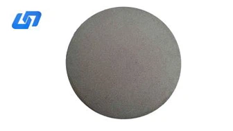 Disco poroso de titanio espumado con filtro sinterizado