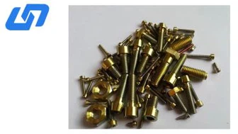 Pernos de titanio para motocicletas